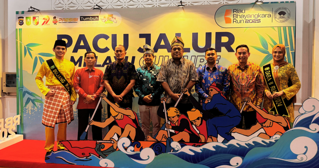 Welcoming Foreign Embassies and Consulates in Pacu Jalur Festival 2025 - Business & Leisure at Sultan Syarif Qasim II Airport (VIP)